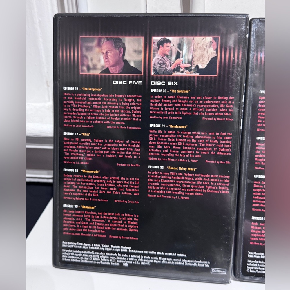 π΅οΈββοΈπ Alias: The Complete First Season DVD Box Set (6-Disc Collection) ππ΅οΈβ - Picture 15 of 16